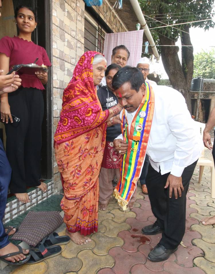 संपूर्ण मतदारसंघात मेट्रोचे जाळे उभारणार,सर्व झोपडपट्ट्यांचे पुनर्वसन करणार आ.अण्णा अण्णा बनसोडे यांचे आश्वासन