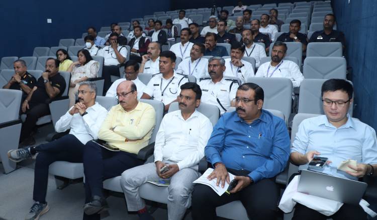  पिंपरी चिंचवड महापालिका आर्थिक मालमत्ता यांचे संरक्षण करण्याबाबतचे प्रशिक्षण आपत्ती व अग्निशमन विभागातील अधिकारी कर्मचारी आणि जवानांना देण्यात आले.