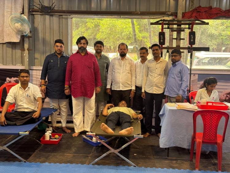 मुख्यमंत्री देवेंद्र फडणवीस यांच्या वाढदिवसानिमित्त 753 पिशव्या रक्त संकलन 